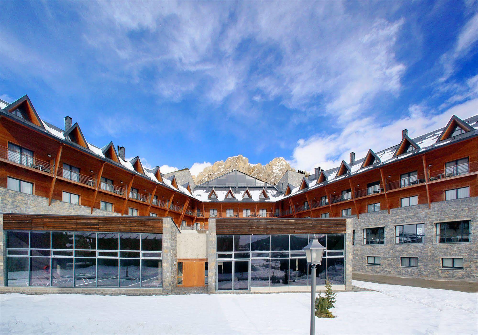 Hotel Hg Alto Aragon à Formigal Extérieur photo